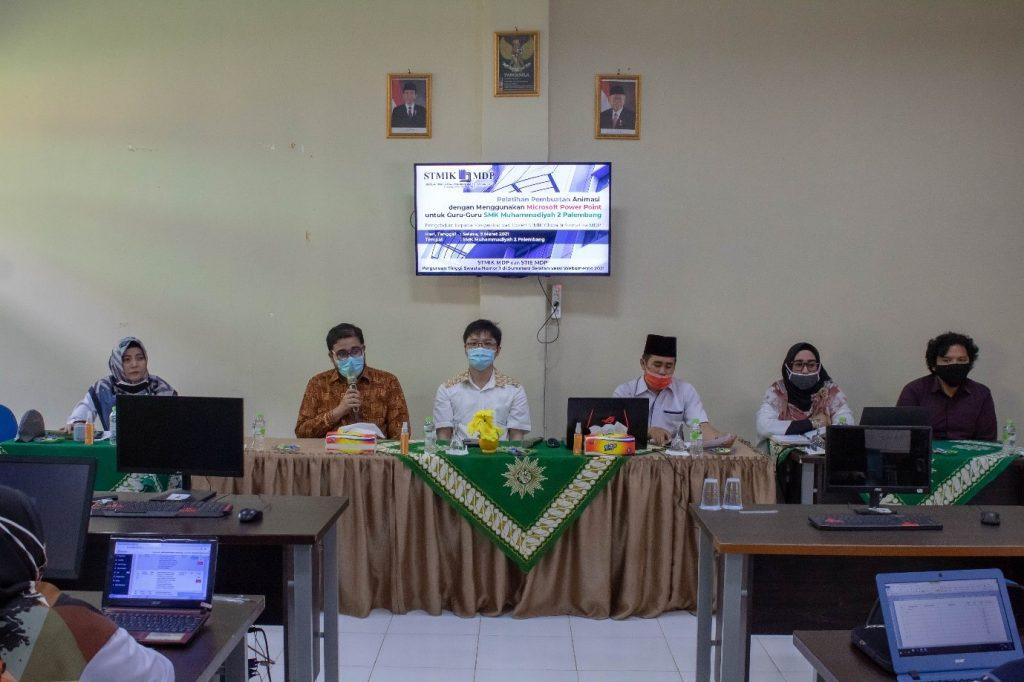 Pelatihan Pembuatan E-Modul dan Presentasi dengan Animasi untuk Guru-Guru SMK Muhammadiyah 2 Palembang