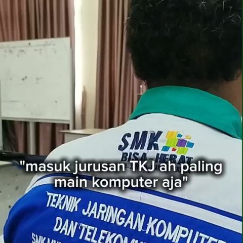 Iyain aja 🤣 Ridho #fyp #tkj #smkbisa #smkhebat